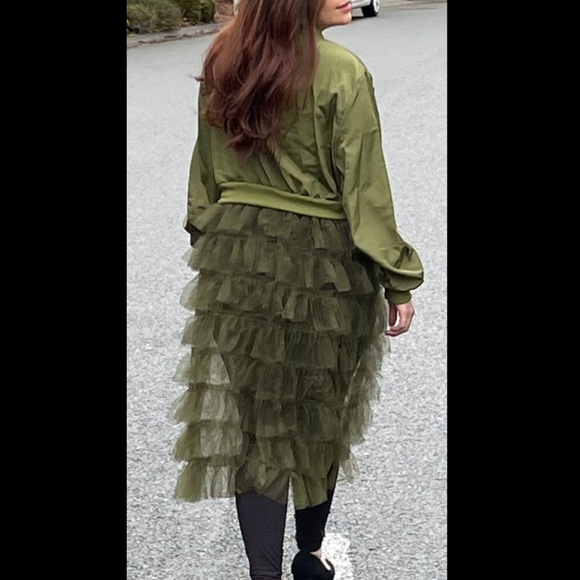 New boutique Army green layered bomber style jacket - Picture 2 of 2